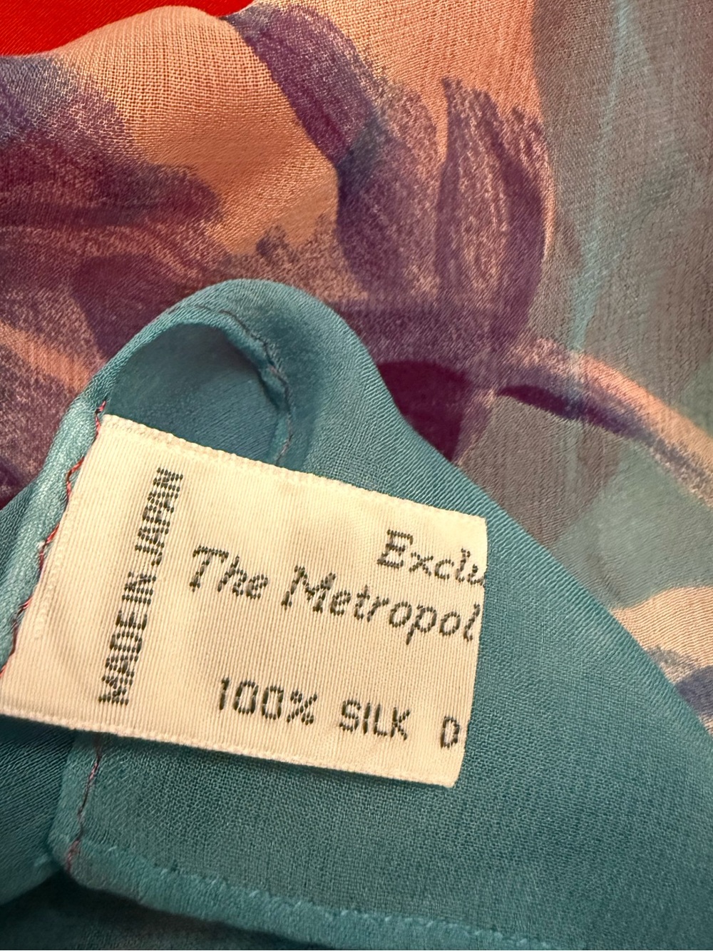 The Met Museum Exclusive 100% Silk Floral Scarf Red Blue Made in Japan Rare - Picture 3 of 5